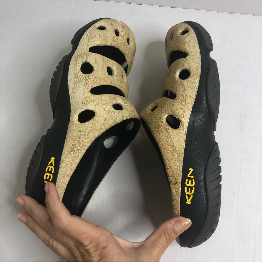 Keen Mules Yogui Arts Mens Size 11 Slip On Shoes Sandals